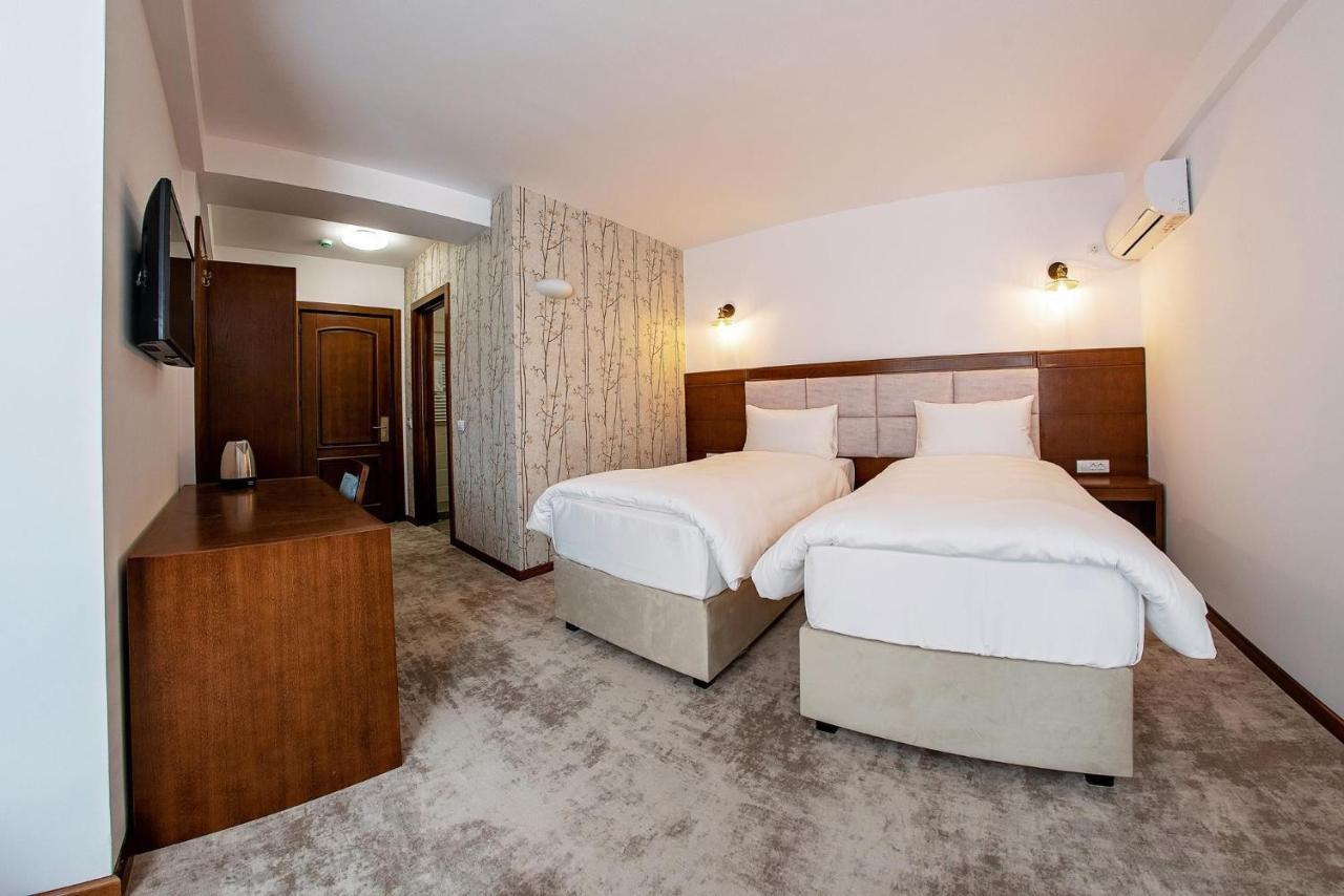 Hotel Buchenland Gura Humorului Dış mekan fotoğraf