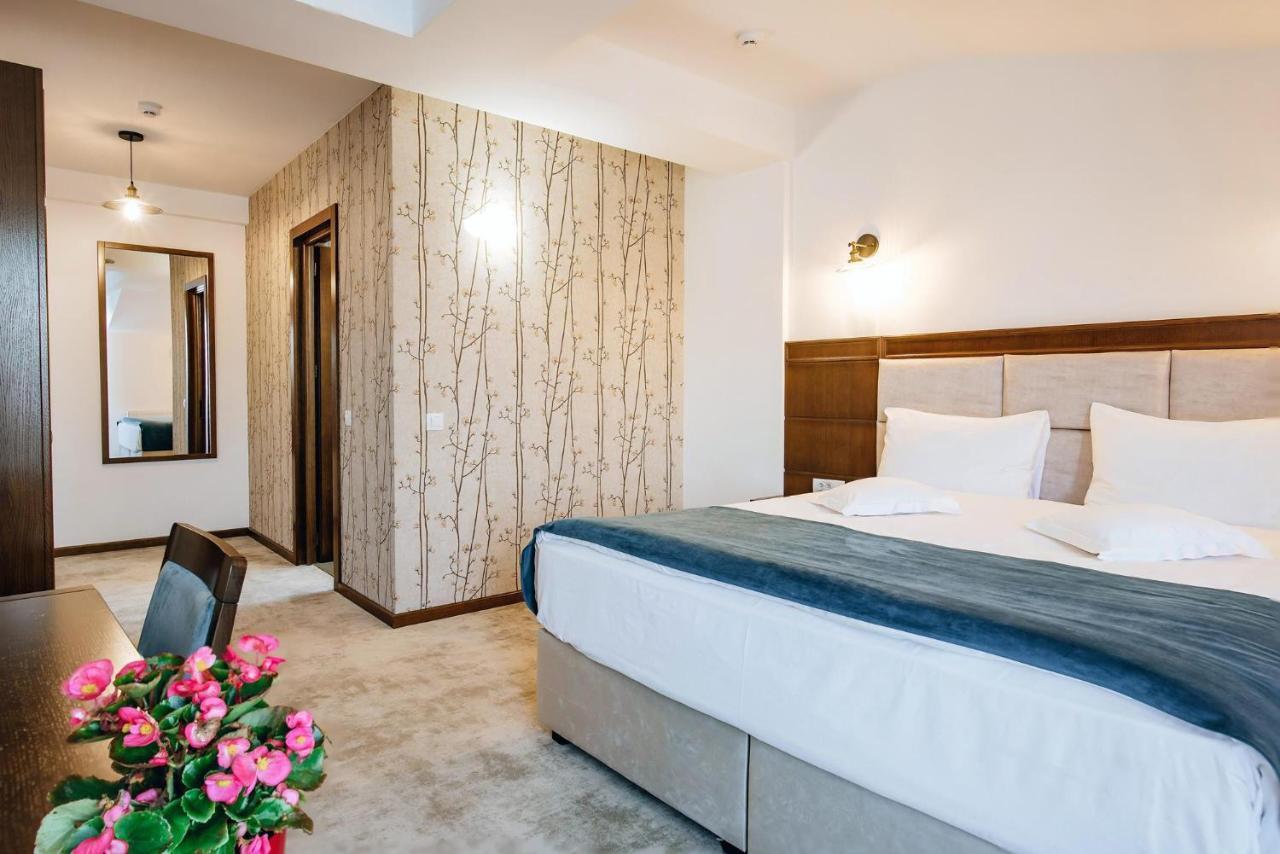 Hotel Buchenland Gura Humorului Dış mekan fotoğraf