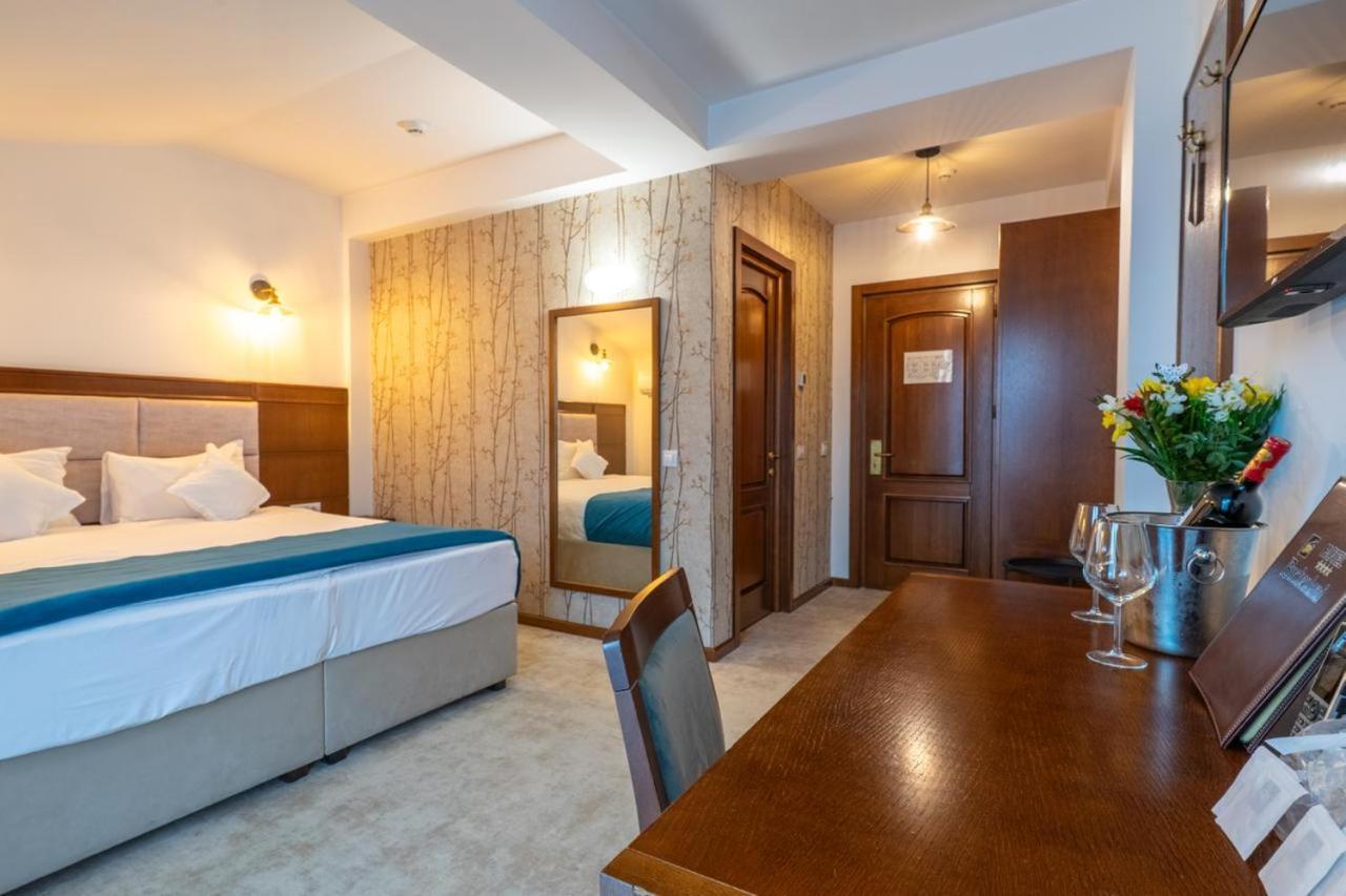 Hotel Buchenland Gura Humorului Dış mekan fotoğraf